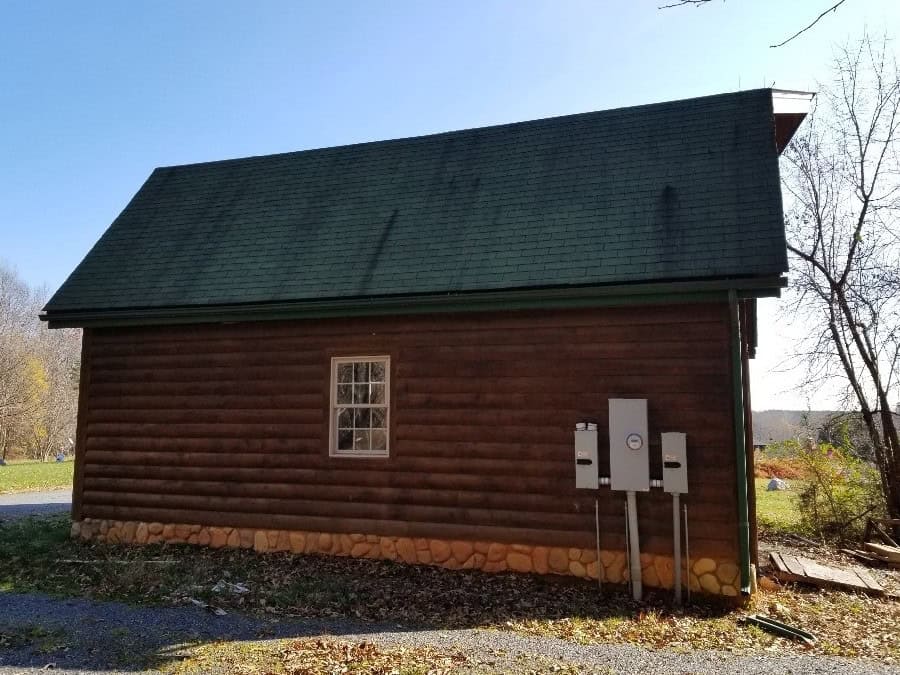 HW Log Cabin Vesley Louisa before cropped