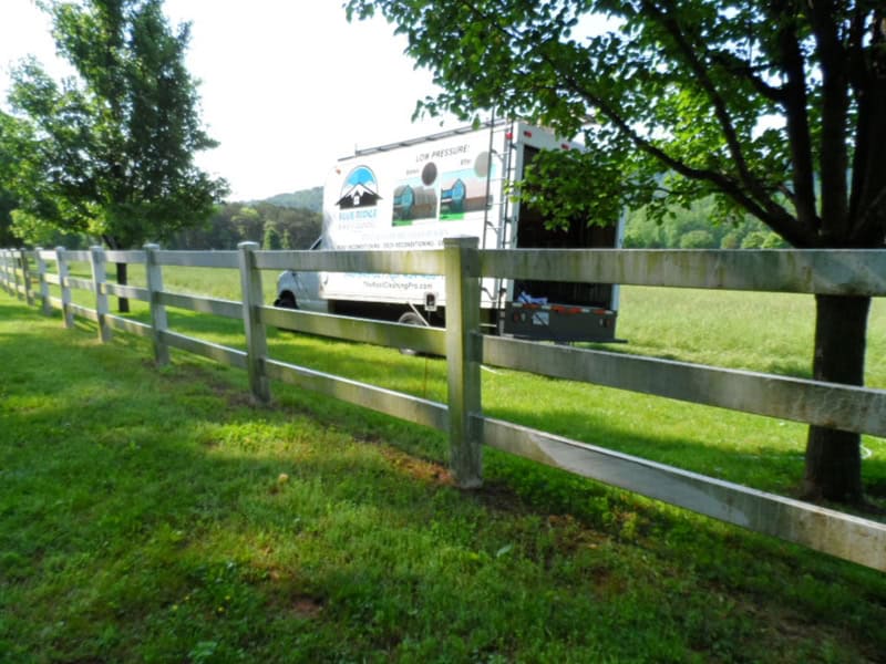 fence-cleaning-waynesboro-va-3