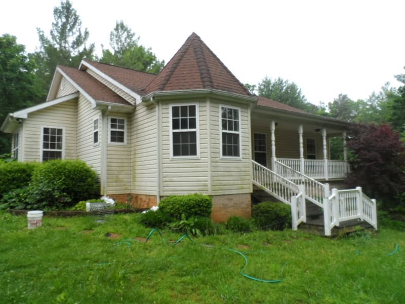 house-washing-waynesboro-va-9